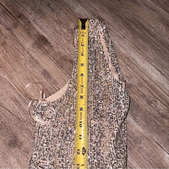 Nwt Women's DRAPER JAMES RSV V-Neck Sequin Dress
by DRAPER JAMES RSVP SZ 8 - Picture 13 of 16